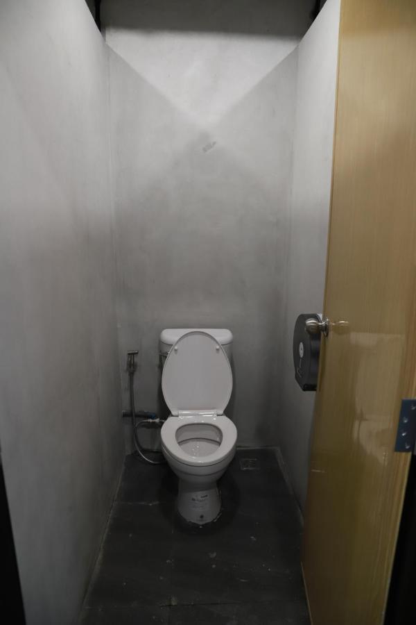 בנגקוק The Cube Hostel Khaosan מראה חיצוני תמונה