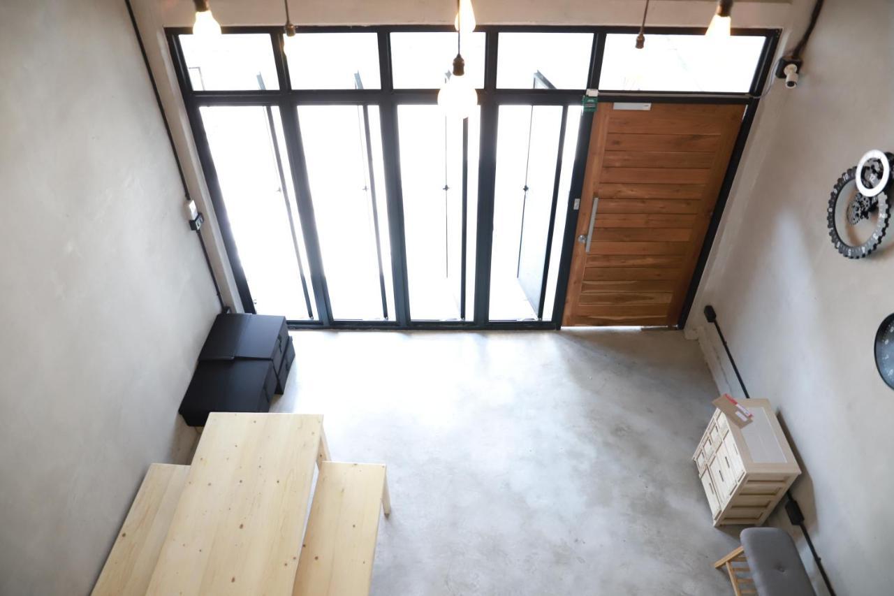 בנגקוק The Cube Hostel Khaosan מראה חיצוני תמונה