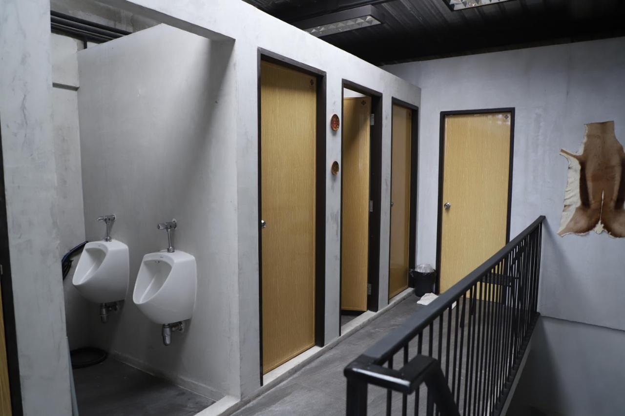 בנגקוק The Cube Hostel Khaosan מראה חיצוני תמונה